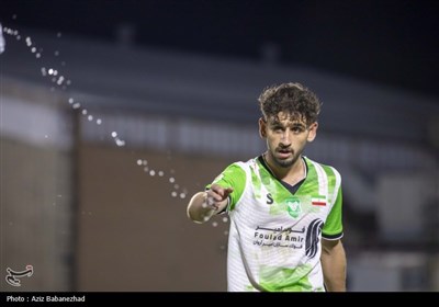 دیدار تیم‌های فوتبال خیبر خرم‌آباد و پرسپولیس