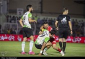 دیدار تیم‌های فوتبال خیبر خرم‌آباد و پرسپولیس