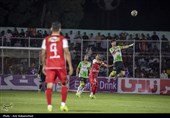 دیدار تیم‌های فوتبال خیبر خرم‌آباد و پرسپولیس