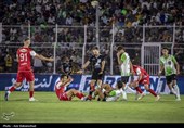 دیدار تیم‌های فوتبال خیبر خرم‌آباد و پرسپولیس
