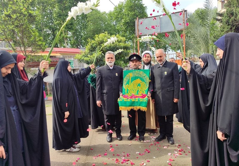 فومنی‌ها زیر سایه خورشید رفتند + تصویر
