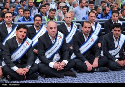 دیدار هزاران نفر از کارگران سراسر کشور با رهبر معظم انقلاب