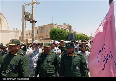 مراسم وداع و تشیع شهید تنگستانی در شهرستان بندرلنگه