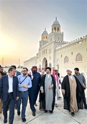 بازدید نماینده ولی فقیه در امور حج و زیارت از مسجد شجره