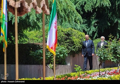 استقبال رسمی از نخست وزیر ازبکستان