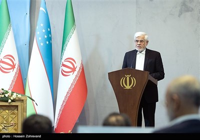 سخنرانی محمد رضا عارف معاون اول رئیس‌جمهور در همایش تجاری ایران و ازبکستان