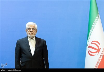 محمد رضا عارف معاون اول رئیس‌جمهور در همایش تجاری ایران و ازبکستان