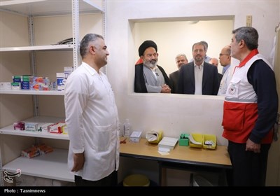 بازدید سرپرست حجاج ایرانی از مرکز پزشکی هلال احمر در مدینه