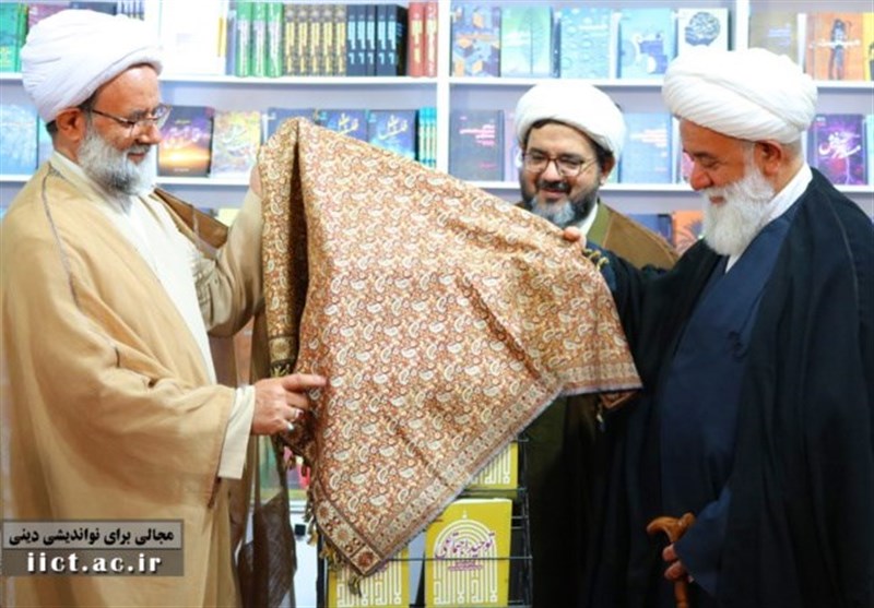 کتابی درباره توحید اجتماعی از نظرگاه قرآنی رهبر انقلاب