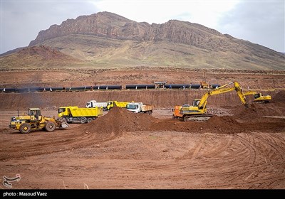 حضور محمدرضا عارف، معاون اول رئیس جمهور در کارگاه عمرانی طرح انتقال آب ارس به تبریز در شهرستان مرند