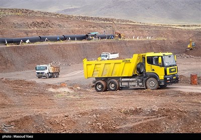 حضور محمدرضا عارف، معاون اول رئیس جمهور در کارگاه عمرانی طرح انتقال آب ارس به تبریز در شهرستان مرند