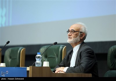 محمدجواد ایروانی (عضو تشخیص مصلحت نظام) در افتتاحیه سی و دومین همایش سیاست‌های پولی و ارزی