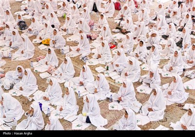 جشن تکلیف 500 دانش آموز دختر در حسینیه اعظم زنجان