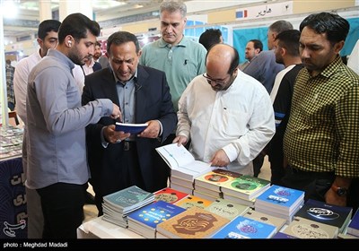 نقد و بررسی کتاب جنگ شناختی در نمایشگاه کتاب تهران