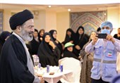 دیدار سرپرست حجاج ایرانی با زائران در هتل مدینه الجدیده