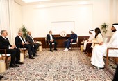 وزیر الخارجیة الإیرانی یطلع نظیره الإماراتی على مستجدات المفاوضات غیر المباشرة مع أمریکا