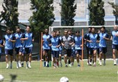 ادامه تمرینات اختصاصی دو بازیکن استقلال