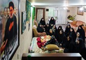 دیداری از جنس مادر دختری/دقایقی با مادر شهید جمهور+عکس