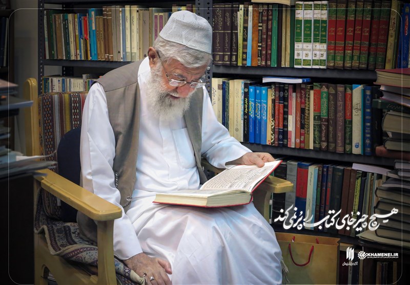 حقایقی درباره اهمیت کتاب و کتابخوانی از نگاه رهبر انقلاب