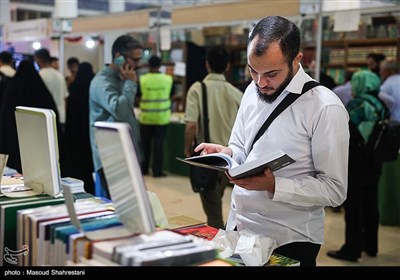 كتاب،دانشجويان،دانشگاهي،افزايش،خريد،قيمت،كاغذ،علمي،كاهش،نماي ...