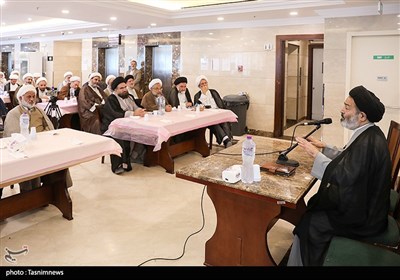 گردهمایی خادمان فرهنگی مدینه