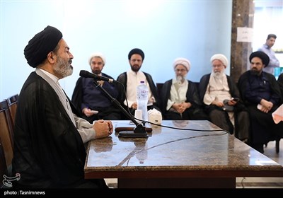گردهمایی خادمان فرهنگی مدینه