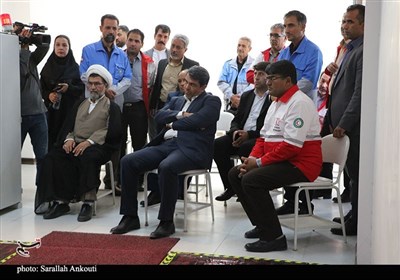 بازدید استاندار کرمان از تجهیزات هلال احمر