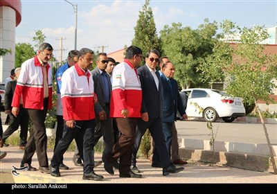 بازدید استاندار کرمان از تجهیزات هلال احمر