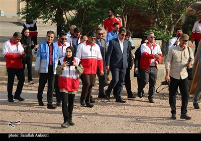 بازدید استاندار کرمان از تجهیزات هلال احمر