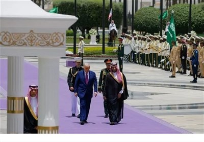 Поездка Трампа на Ближний Восток: односторонняя выгода для США
