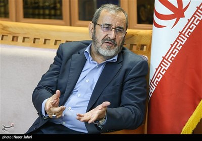 تقویت نگاه همدلانه میان مذاهب/امت اسلامی منسجم شود