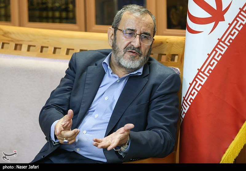 تقویت نگاه همدلانه میان مذاهب/امت اسلامی منسجم شود