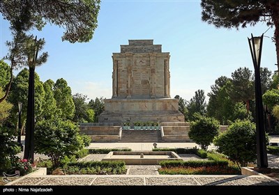 بمناسبت 25 اردیبهشت روز بزرگداشت فردوسی