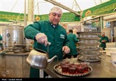 خدمتگزاری کرمانیها در چایخانه حرم رضوی