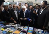 عارف:کتاب همواره اولویتش را نسبت به فضای مجازی حفظ کرده است