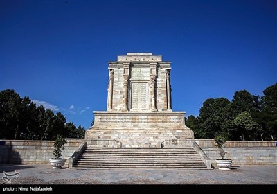 День памяти Фирдоуси, великого иранского поэта и писателя