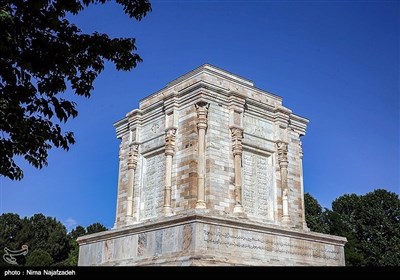 День памяти Фирдоуси, великого иранского поэта и писателя
