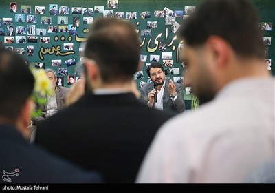 مراسم رونمایی از کتاب های مسکن مردم و ایران راه با حضور مهرداد بذرپاش 
