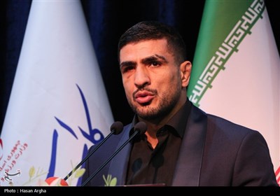 آیین تجلیل از قهرمانان ورزشی