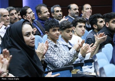 آیین تجلیل از قهرمانان ورزشی