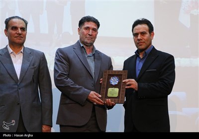 آیین تجلیل از قهرمانان ورزشی