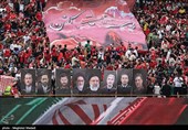 دیدار تیم‌های فوتبال پرسپولیس و هوادار