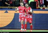 دیدار تیم‌های فوتبال پرسپولیس و هوادار