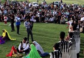 جهان‌خوش غرق در آواز و آیین/ جشن زندگی به سبک بختیاری‌