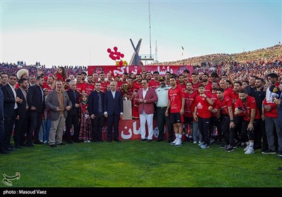 جشن قهرمانی تیم فوتبال تراکتور - تبریز