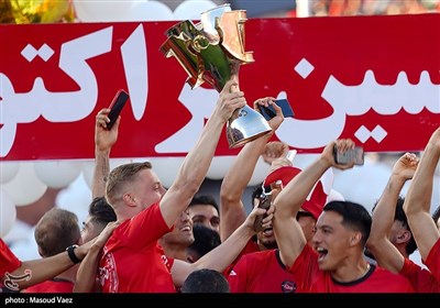 جشن قهرمانی تیم فوتبال تراکتور - تبریز