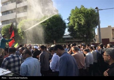تشییع پیکر مطهر شهید دوران دفاع مقدس در بوشهر