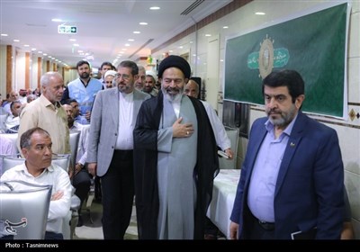 مراسم دعای کمیل زائران ایرانی در مدینه منوره