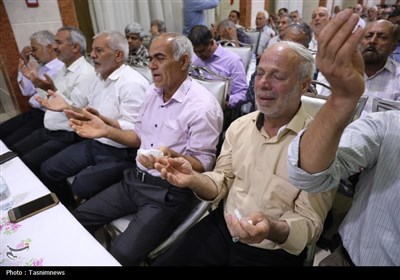 مراسم دعای کمیل زائران ایرانی در مدینه منوره