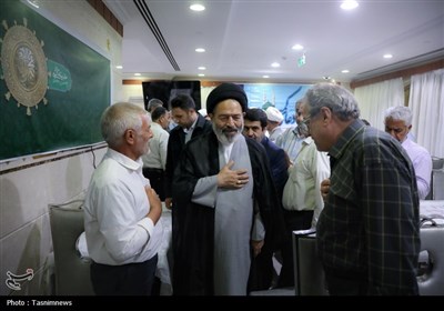 مراسم دعای کمیل زائران ایرانی در مدینه منوره